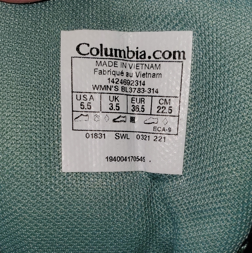 New Columbia Women's Newton Ridge Plus, Deep Wave/Dusty Green Size W/5.5 M/4 - Picture 7 of 7